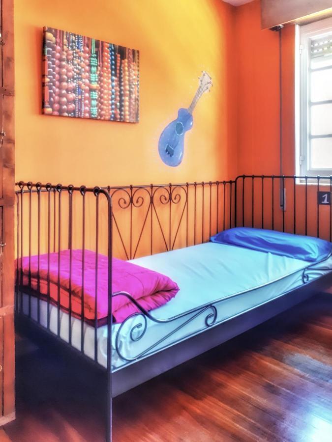 Meiga Backpackers Hostel Сантяго де Компостела Екстериор снимка
