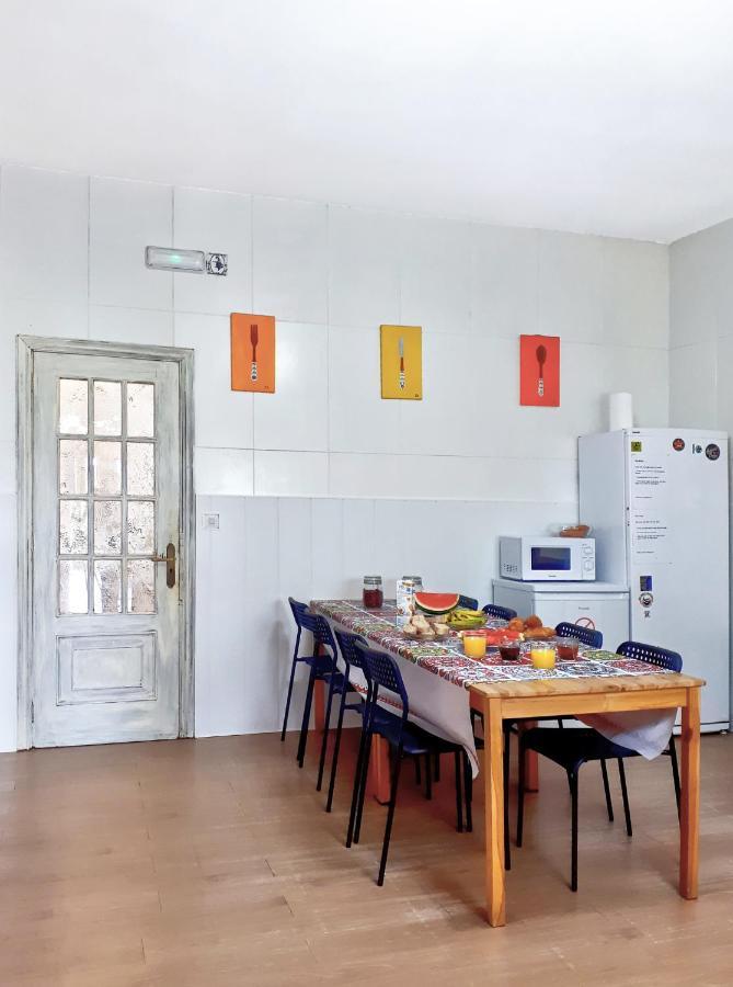 Meiga Backpackers Hostel Сантяго де Компостела Екстериор снимка