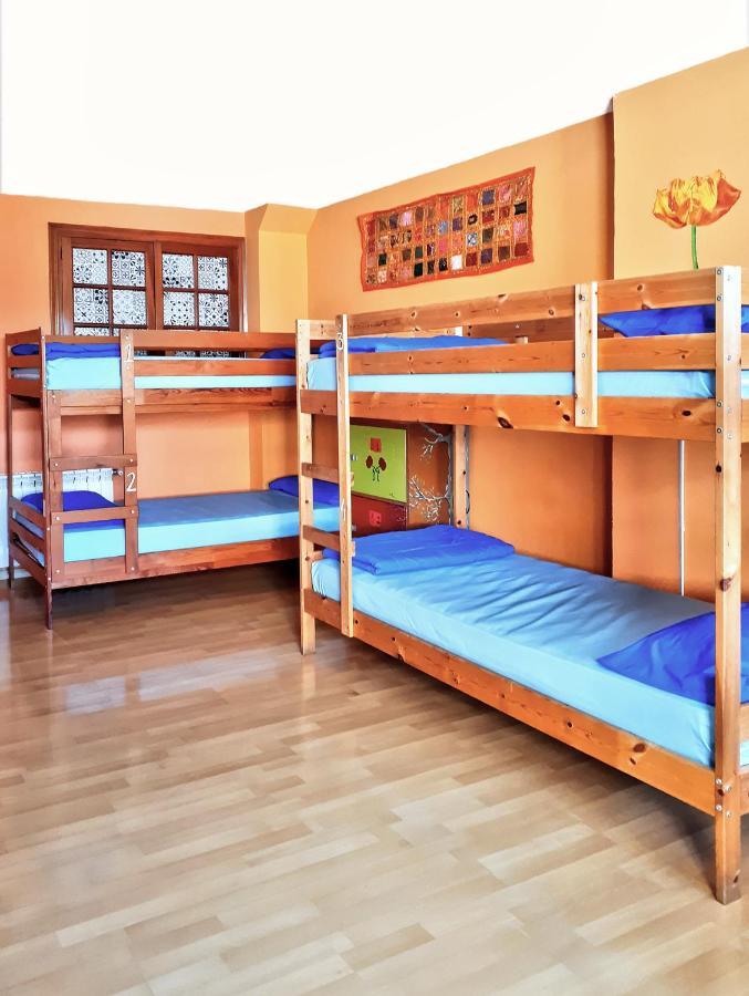 Meiga Backpackers Hostel Сантяго де Компостела Екстериор снимка