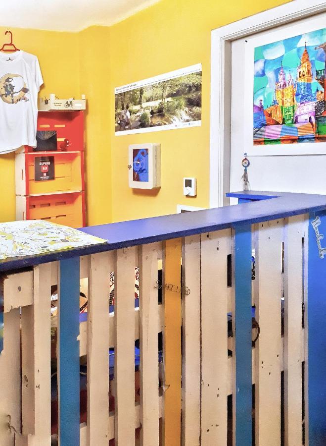 Meiga Backpackers Hostel Сантяго де Компостела Екстериор снимка