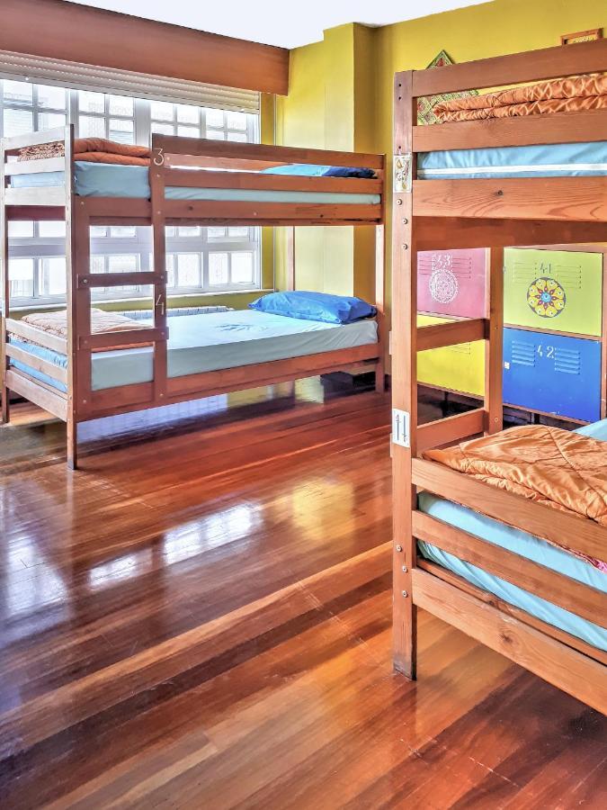 Meiga Backpackers Hostel Сантяго де Компостела Екстериор снимка