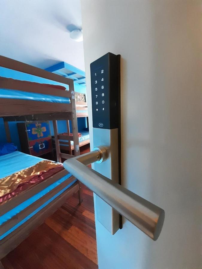 Meiga Backpackers Hostel Сантяго де Компостела Екстериор снимка